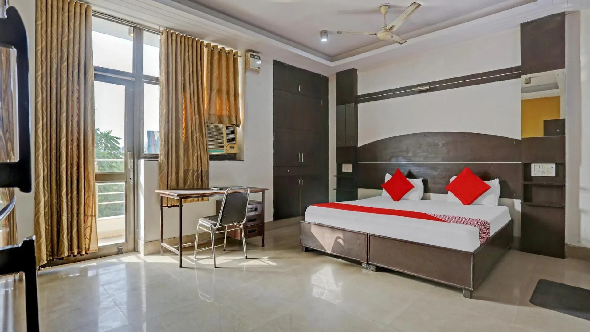 Hotel O Moonlight 古尔冈