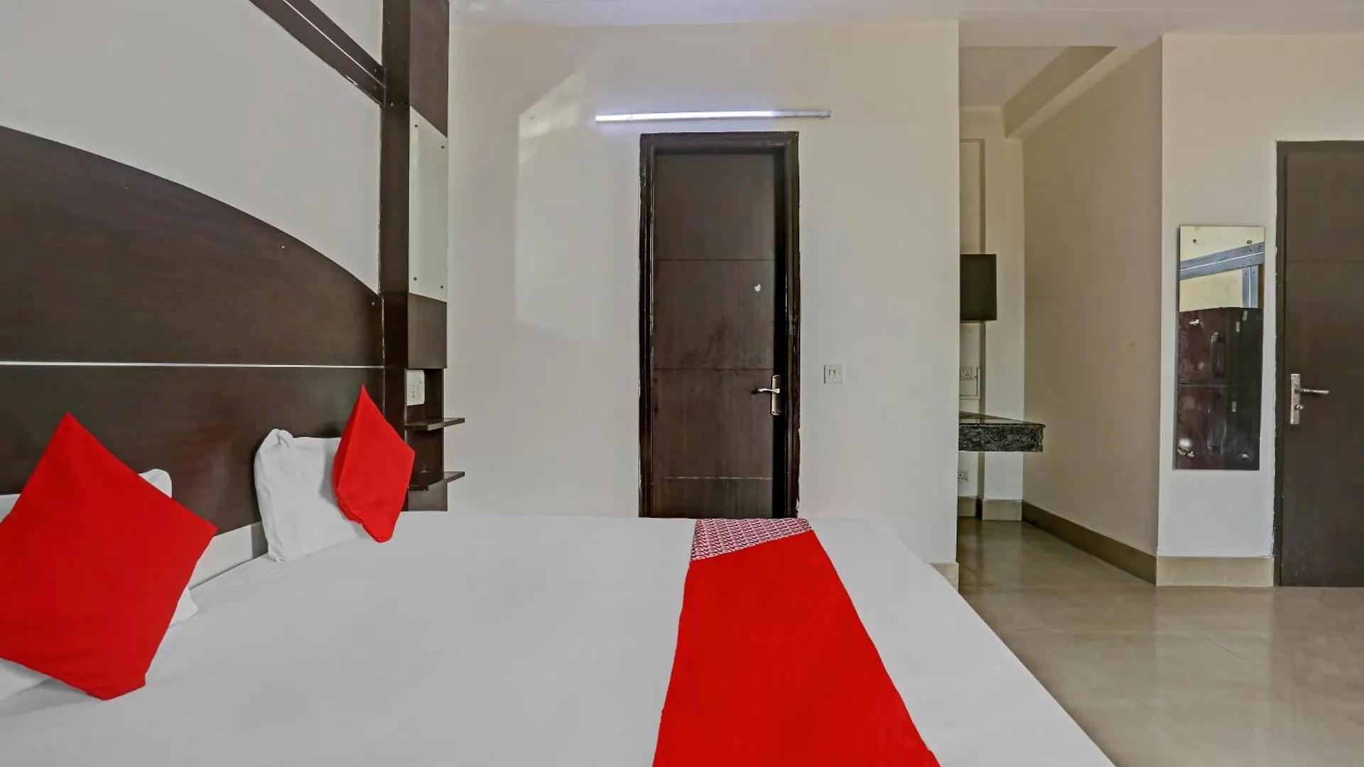 Hotel O Moonlight 古尔冈